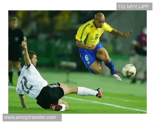 足球场上的矮个子巨星们：他们如何打破身高限制创造辉煌历史